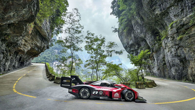 Volkswagen ID.R: il video del record sulla Tianmen Mountain