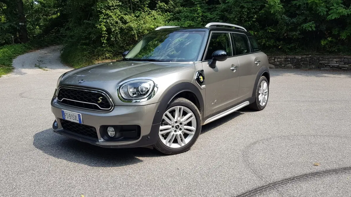 Mini Countryman, la prova dell'ibrida plug-in [Video]