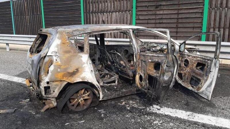 Auto in fiamme sulla Torino-Pinerolo, morti padre e figlia di sei anni