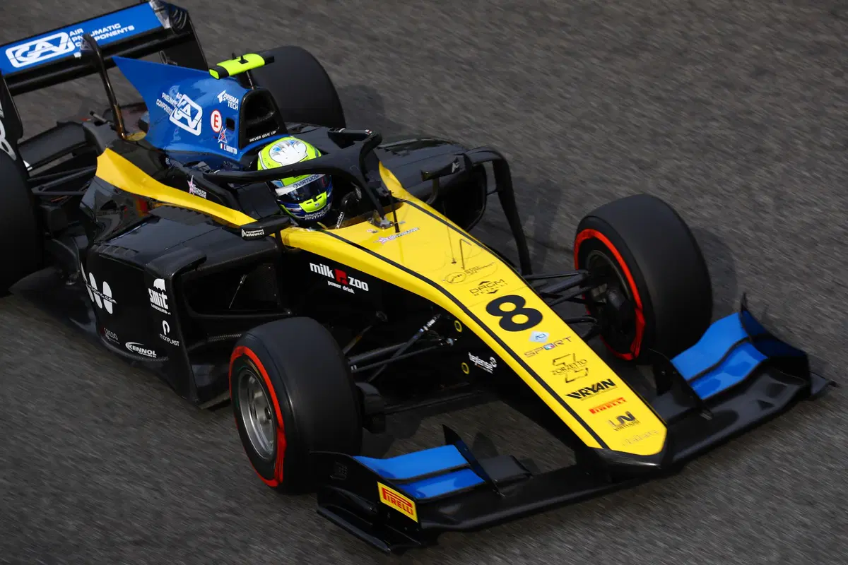 Luca Ghiotto, in gara per la Formula 1  (15)
