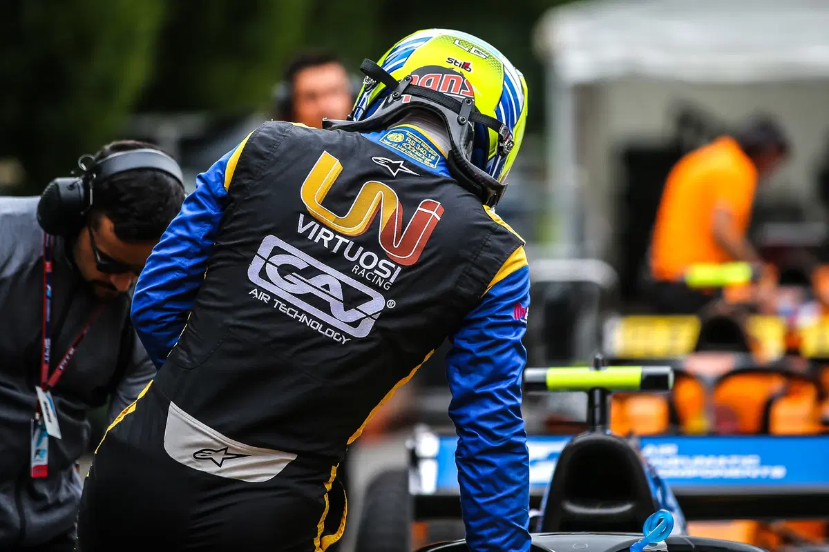 Luca Ghiotto, in gara per la Formula 1  (22)