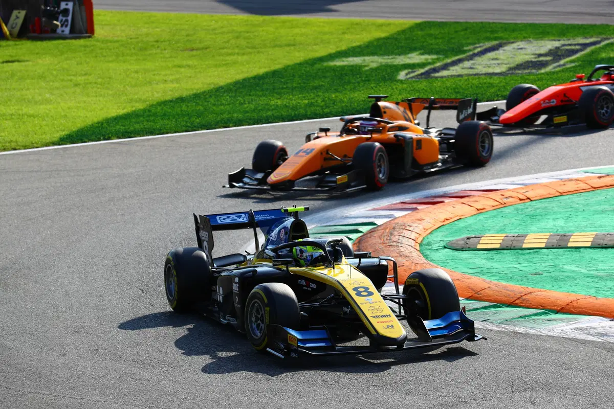Luca Ghiotto, in gara per la Formula 1  (33)