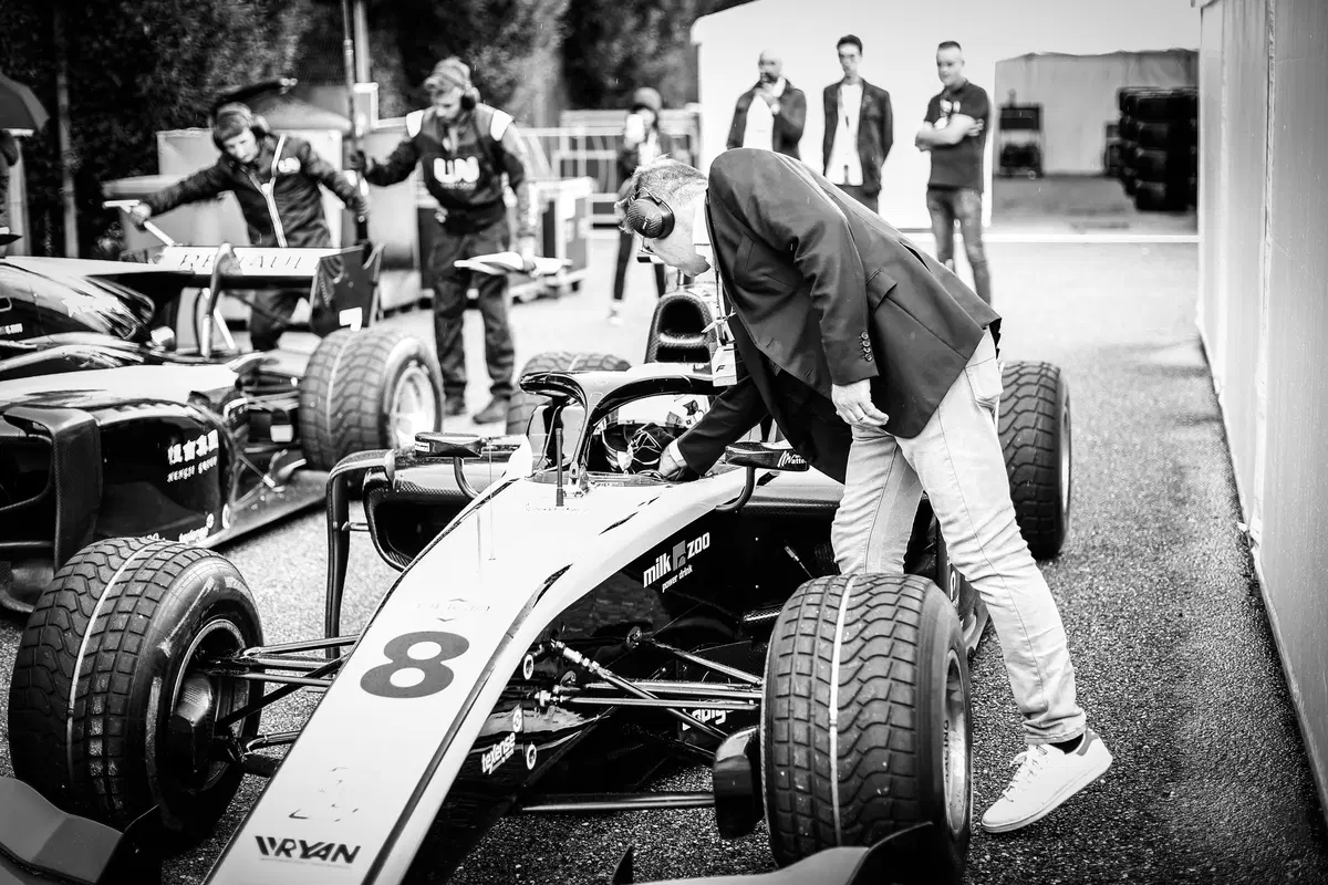 Luca Ghiotto, in gara per la Formula 1  (34)