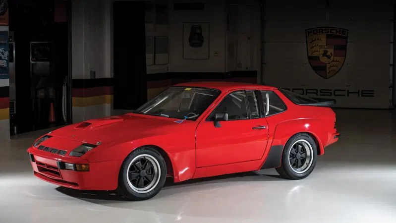Porsche 924 Carrera GTS Clubsport: all'asta una delle 15 prodotte