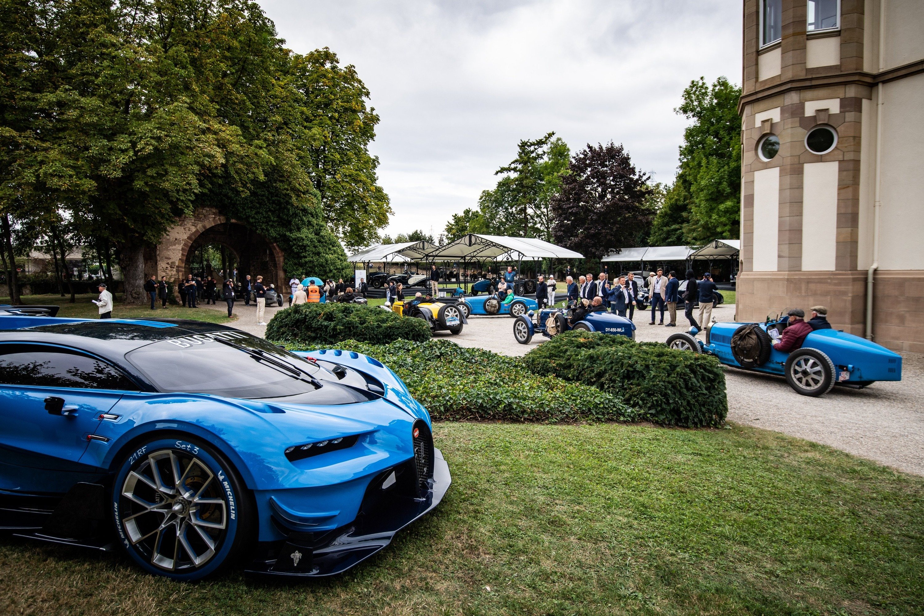 Bugatti verso il futuro con tradizione e unicit&agrave;, intervista a Stephan Winkelmann