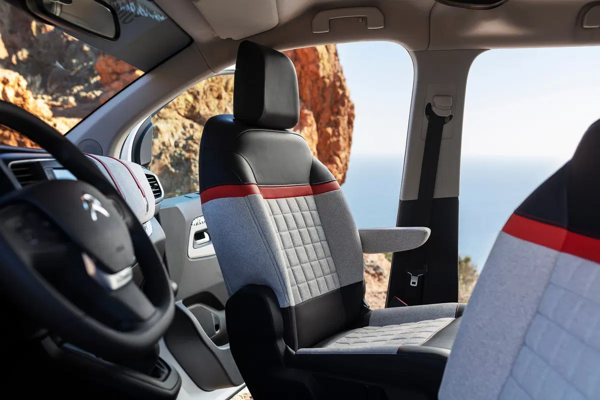 Nuovi Van e Camper Citroën: SpaceTourer The Citroënist Concept, Adria Matrix Axess 670 SC e P.L.A. Siena 397 (5)