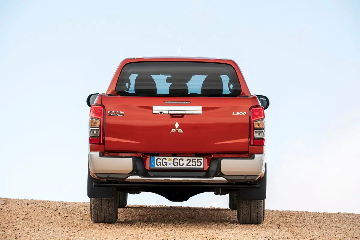Mitsubishi L200 2.3 D Double Cab 4x4 Hurricane aut. (5)