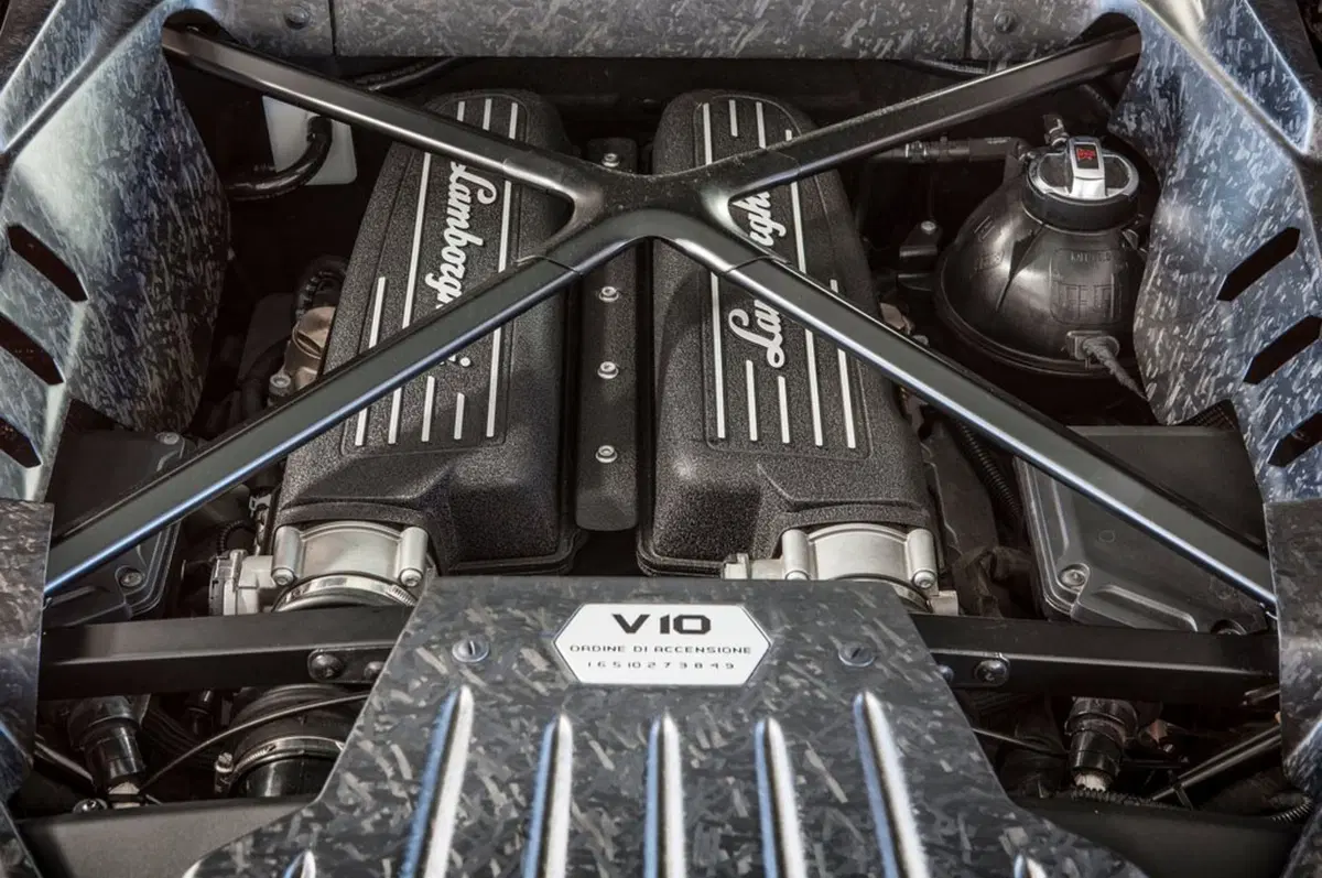 Lamborghini: il SUV Urus sarà (anche) ibrido. Ma le supercar rimarranno fedeli “all’aspirato” (3)
