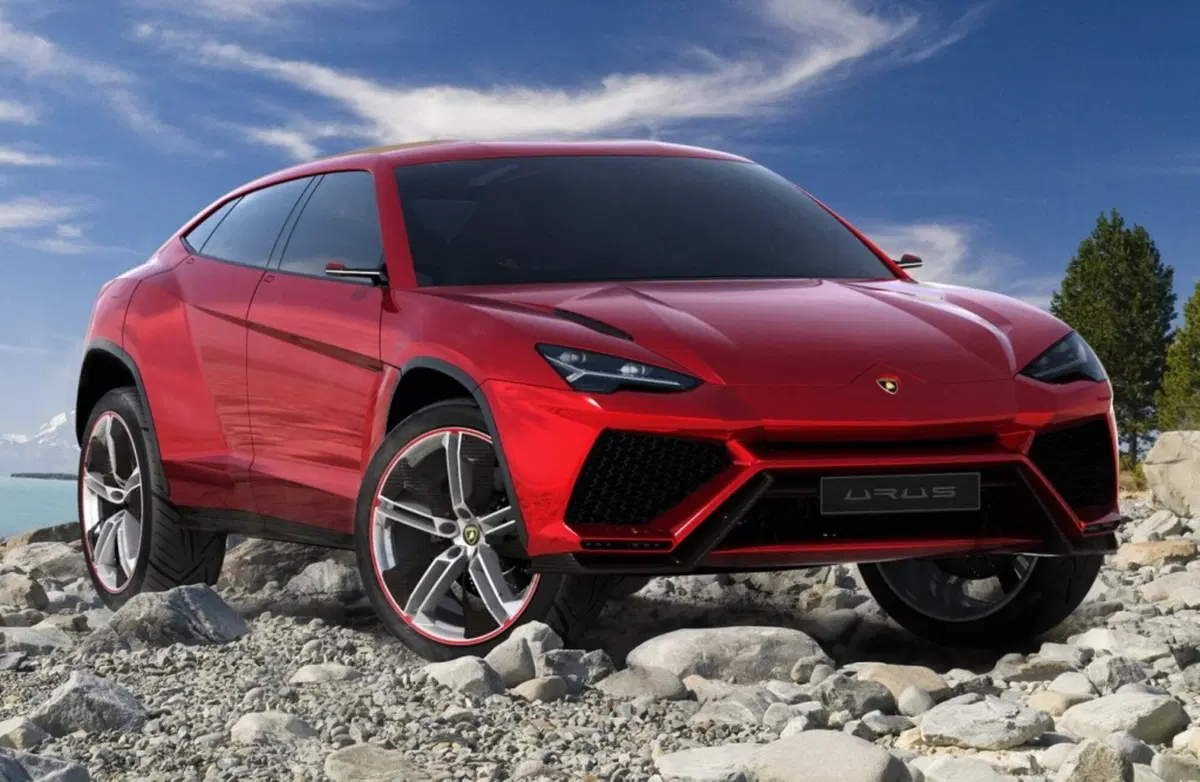 Lamborghini: il SUV Urus sarà (anche) ibrido. Ma le supercar rimarranno fedeli “all’aspirato” (2)