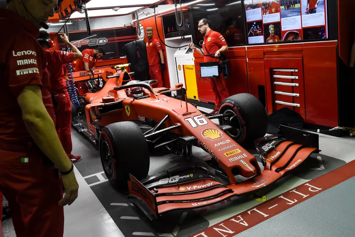 F1, GP Singapore 2019: pole per Leclerc. Terzo Vettel (12)