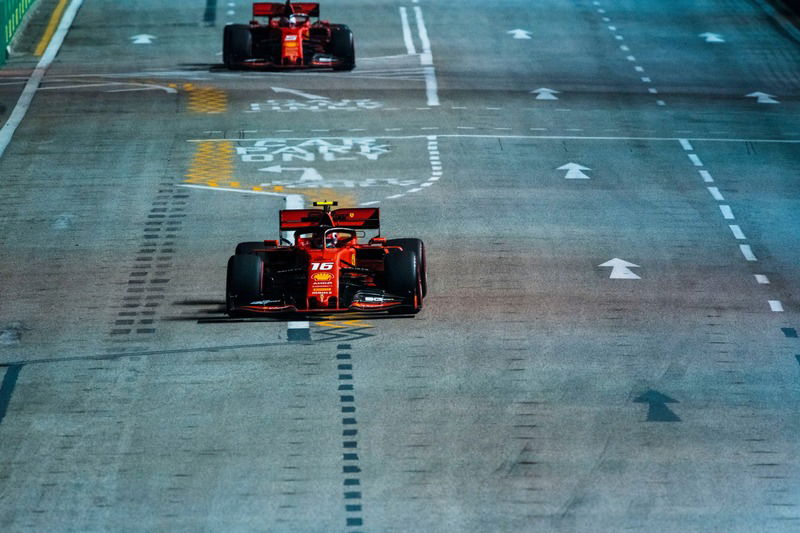 F1, GP Singapore 2019: pole per Leclerc. Terzo Vettel