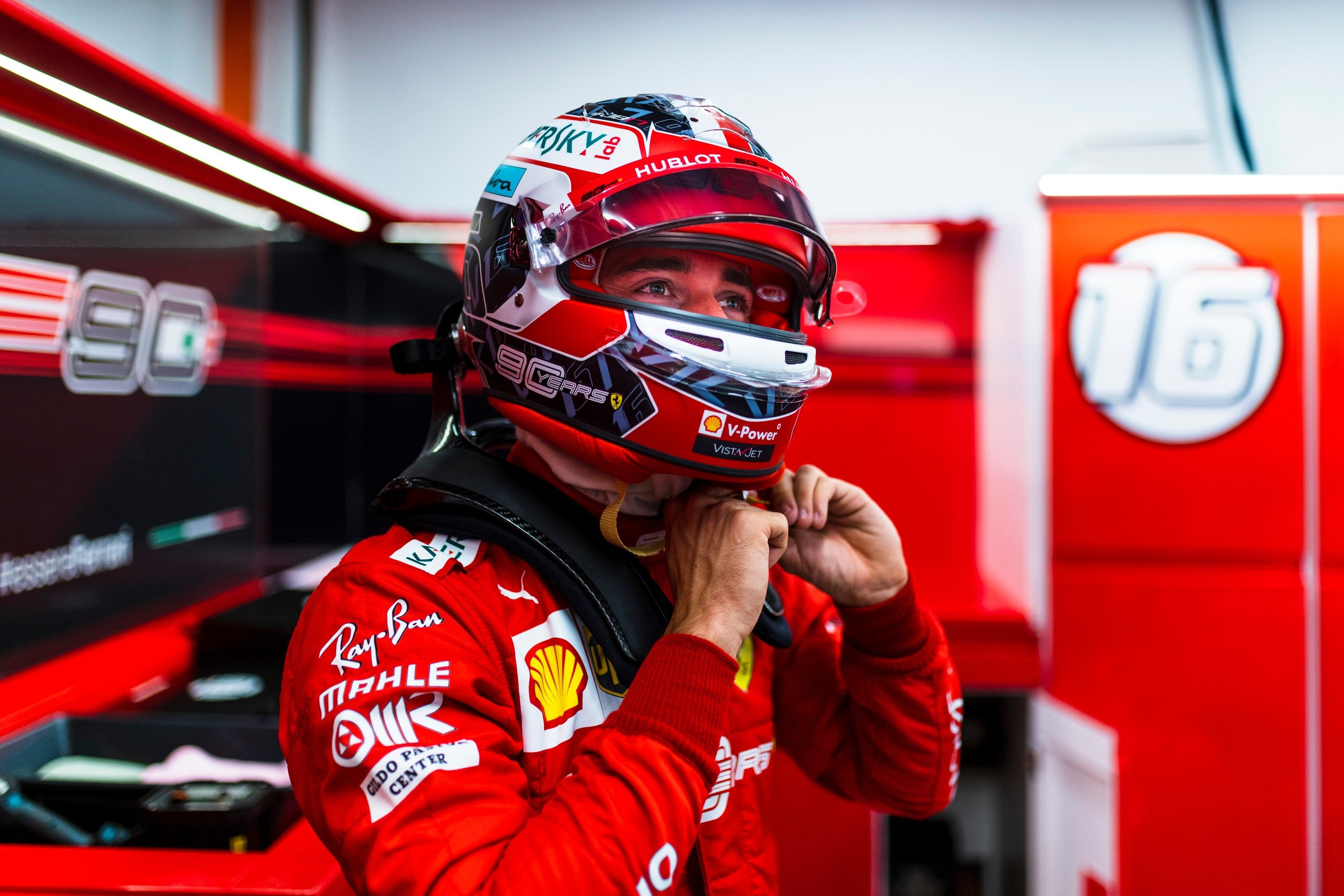 F1, GP Singapore 2019: Leclerc da applausi