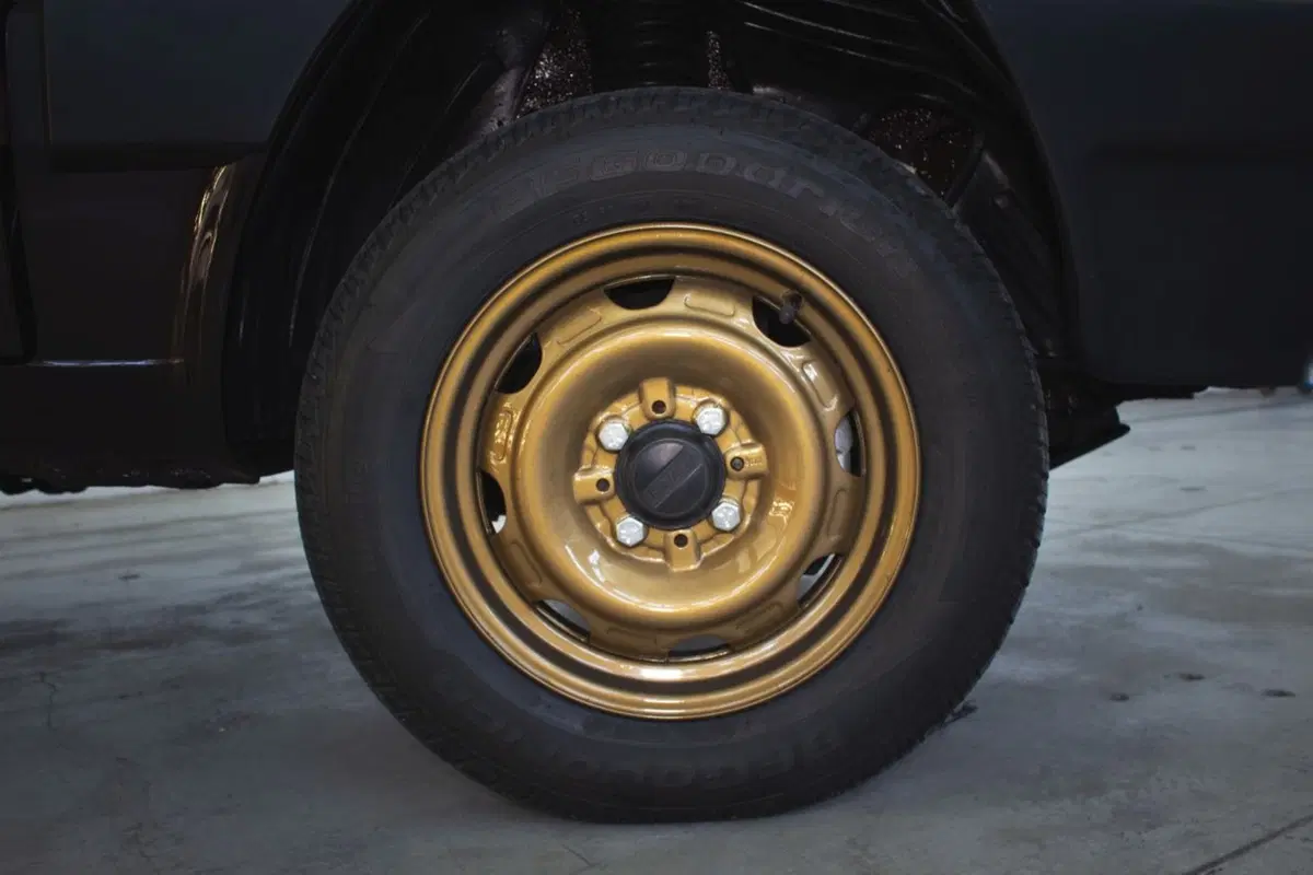 Fiat Panda 4x4 Icon-e Panderis: country chic con motore elettrico (15)