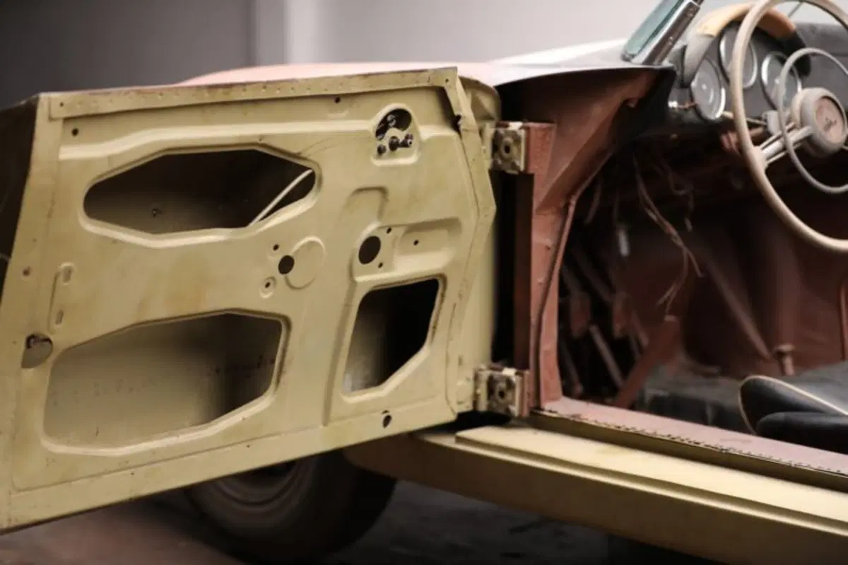 Porsche Speedster 356 A /1600: la super classica d’epoca all'asta (3)