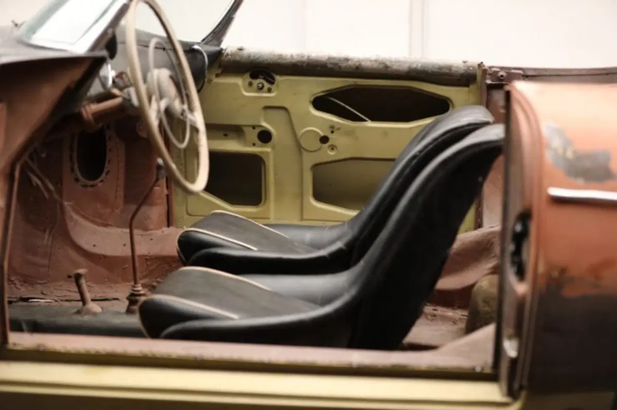 Porsche Speedster 356 A /1600: la super classica d’epoca all'asta (9)