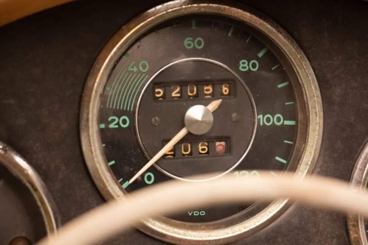 Porsche Speedster 356 A /1600: la super classica d’epoca all'asta (13)