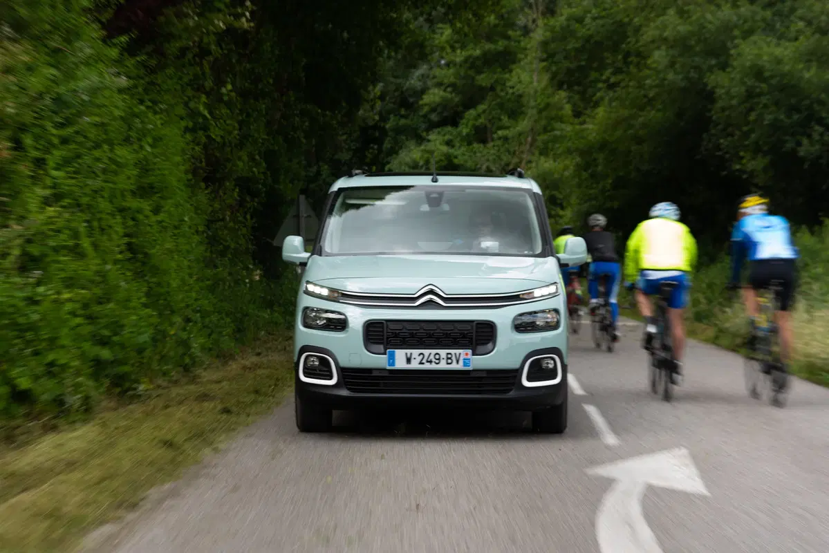 Citroen Berlingo (2018-->>) (3)