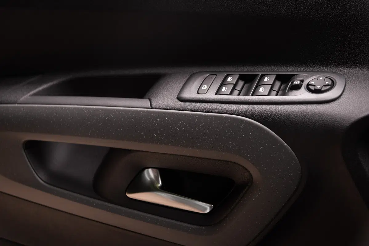 Citroen Berlingo (2018-->>) (21)