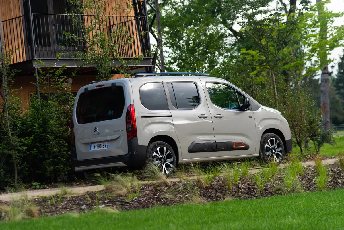 Citroen Berlingo (2018-->>) (4)