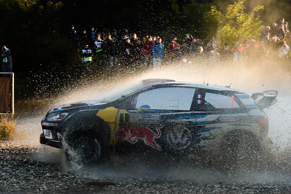 WRC16 Argentina. Magnifico Paddon (Hyundai) nella resa di Latvala (6)