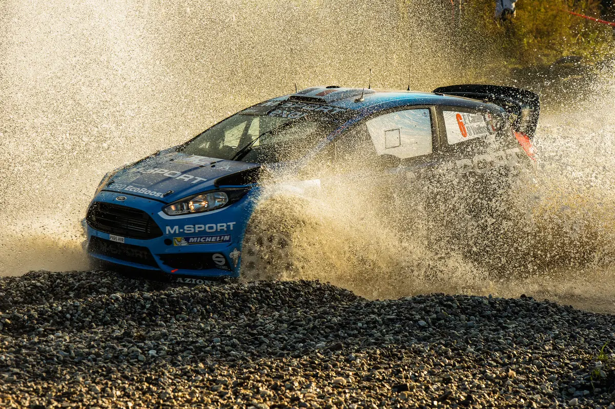 WRC16 Argentina. Magnifico Paddon (Hyundai) nella resa di Latvala (18)
