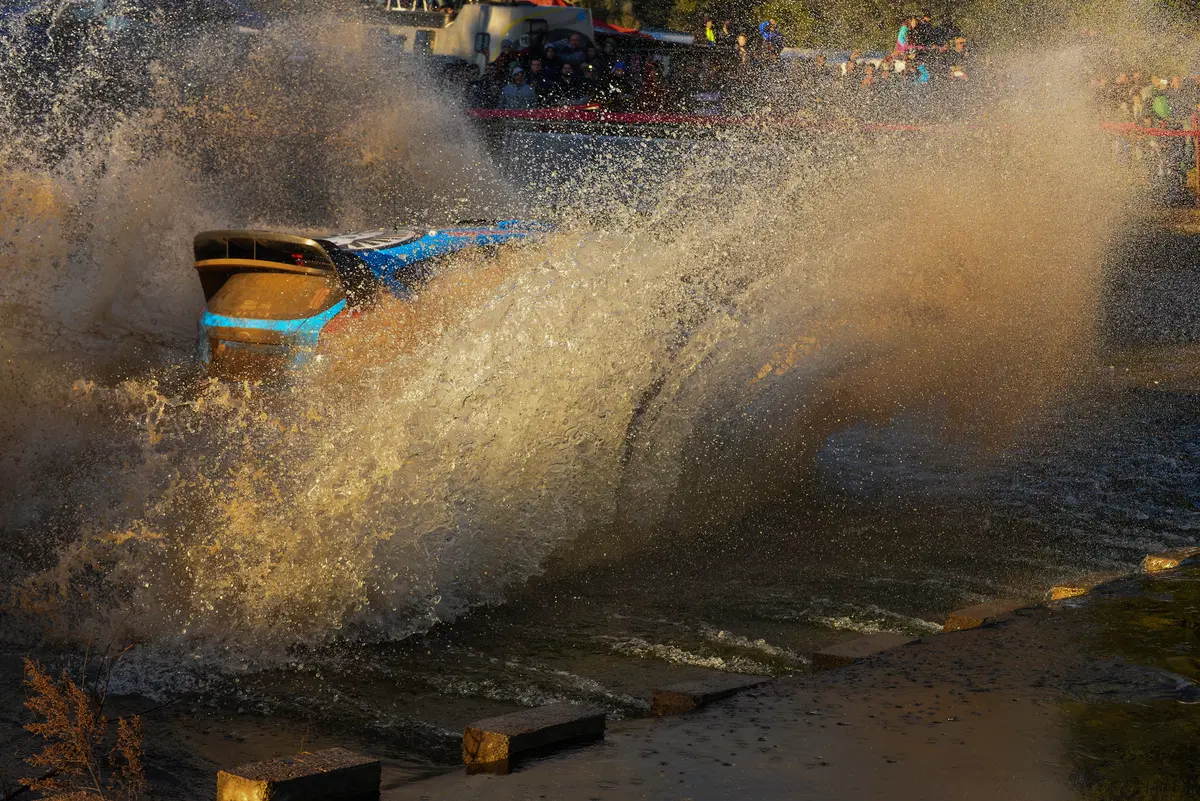 WRC16 Argentina. Magnifico Paddon (Hyundai) nella resa di Latvala (21)