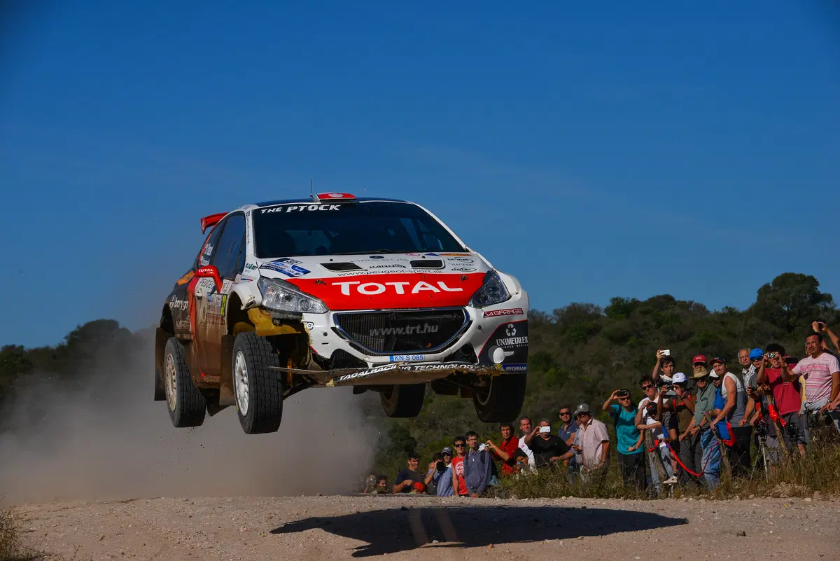 WRC16 Argentina. Magnifico Paddon (Hyundai) nella resa di Latvala (34)