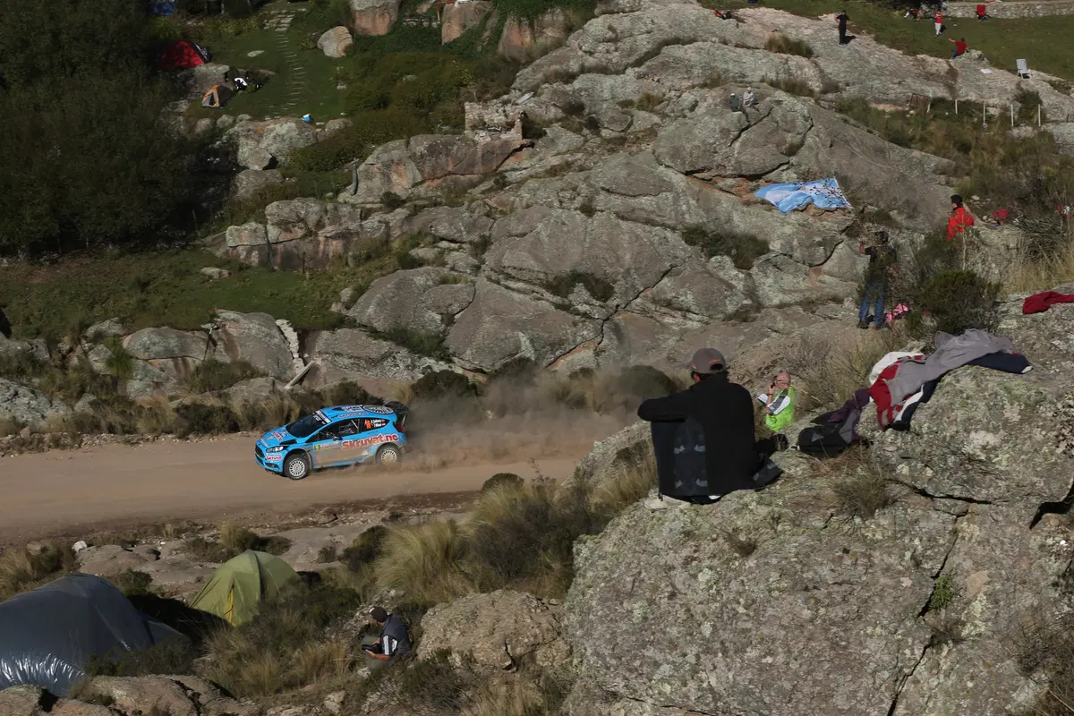 WRC16 Argentina. Magnifico Paddon (Hyundai) nella resa di Latvala (44)