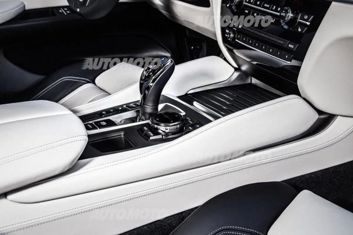 BMW X6 xDrive40d Extravagance (17)