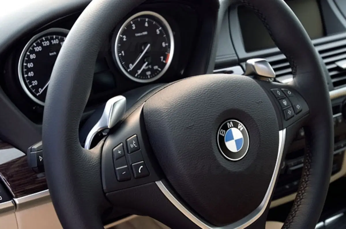 BMW X6 M50d (12)