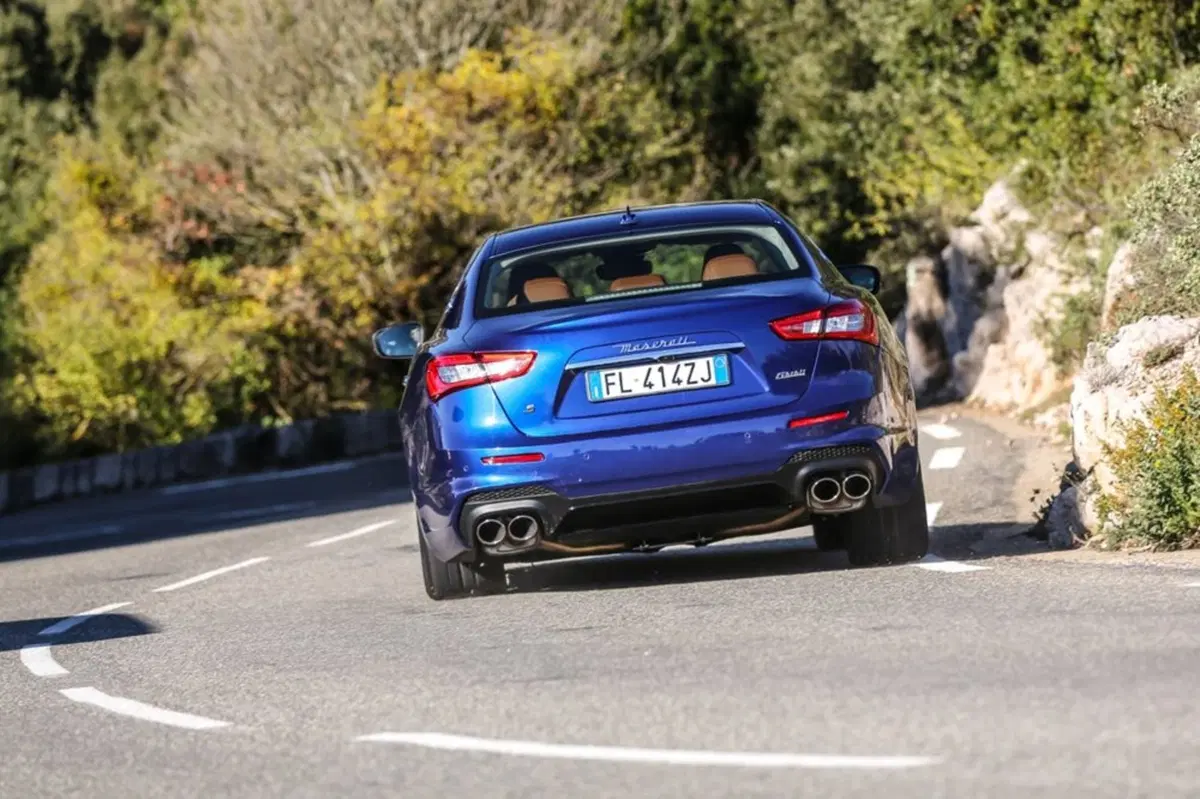 Maserati Ghibli Ghibli V6 S Q4 (31)