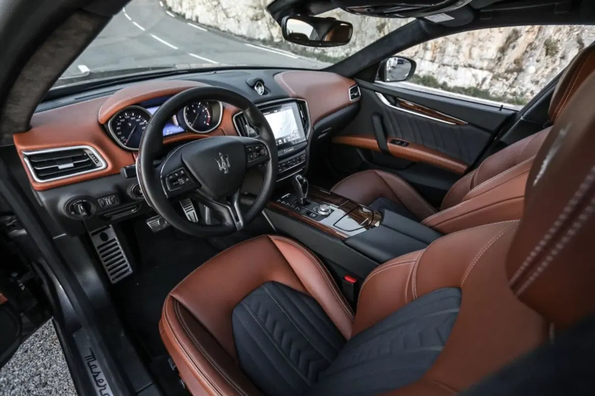 Maserati Ghibli Ghibli V6 S Q4 (42)