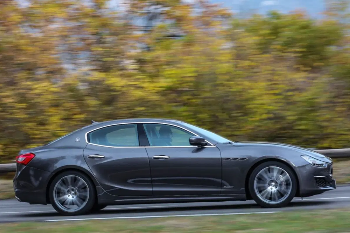 Maserati Ghibli Ghibli V6 S Q4 (28)