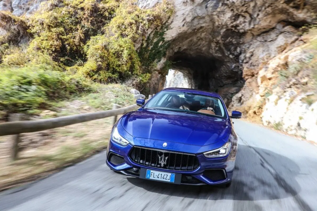 Maserati Ghibli Ghibli V6 S Q4 (34)