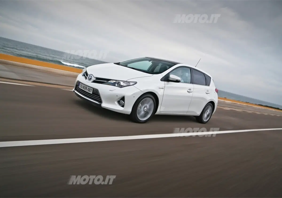 Toyota Auris (2012-19) (27)