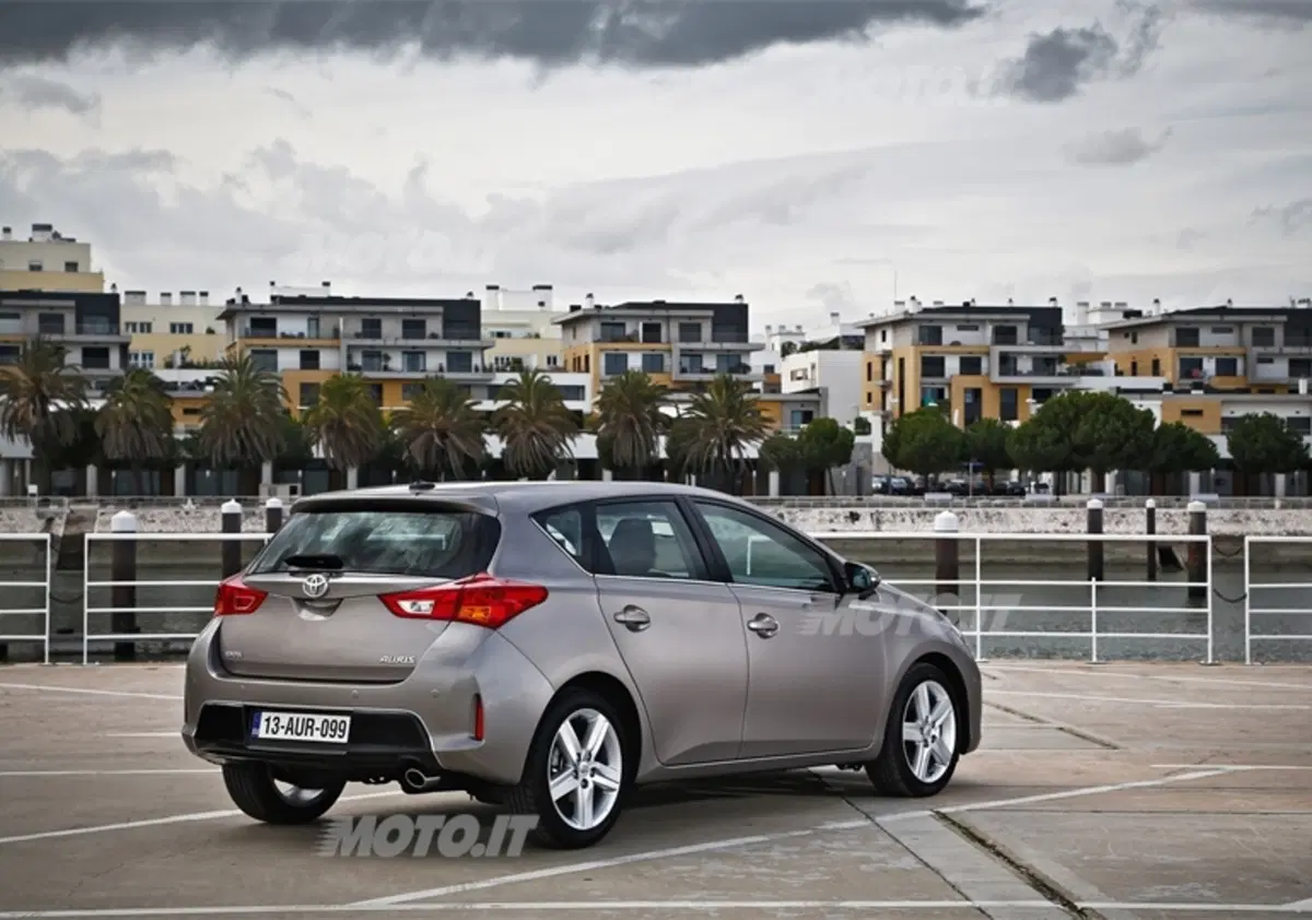 Toyota Auris (2012-19) (10)