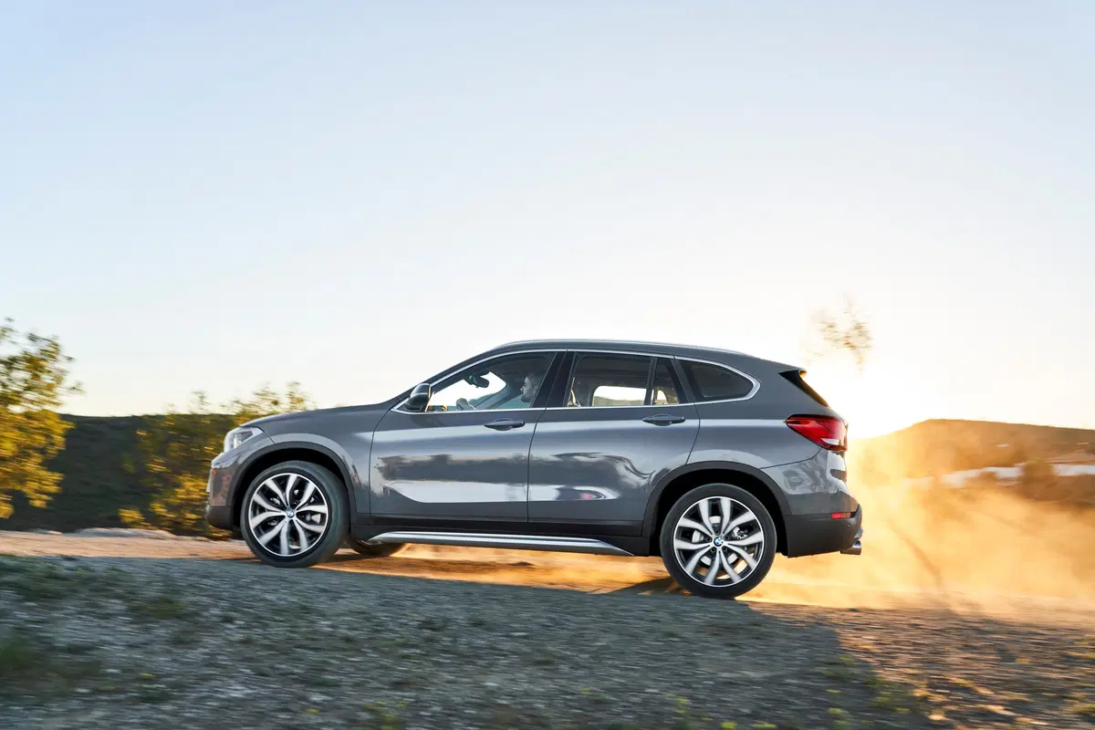 Nuovo SAV compatto BMW ibrido per il 2020: al volante di X1 xDRIVE25e [video] (4)