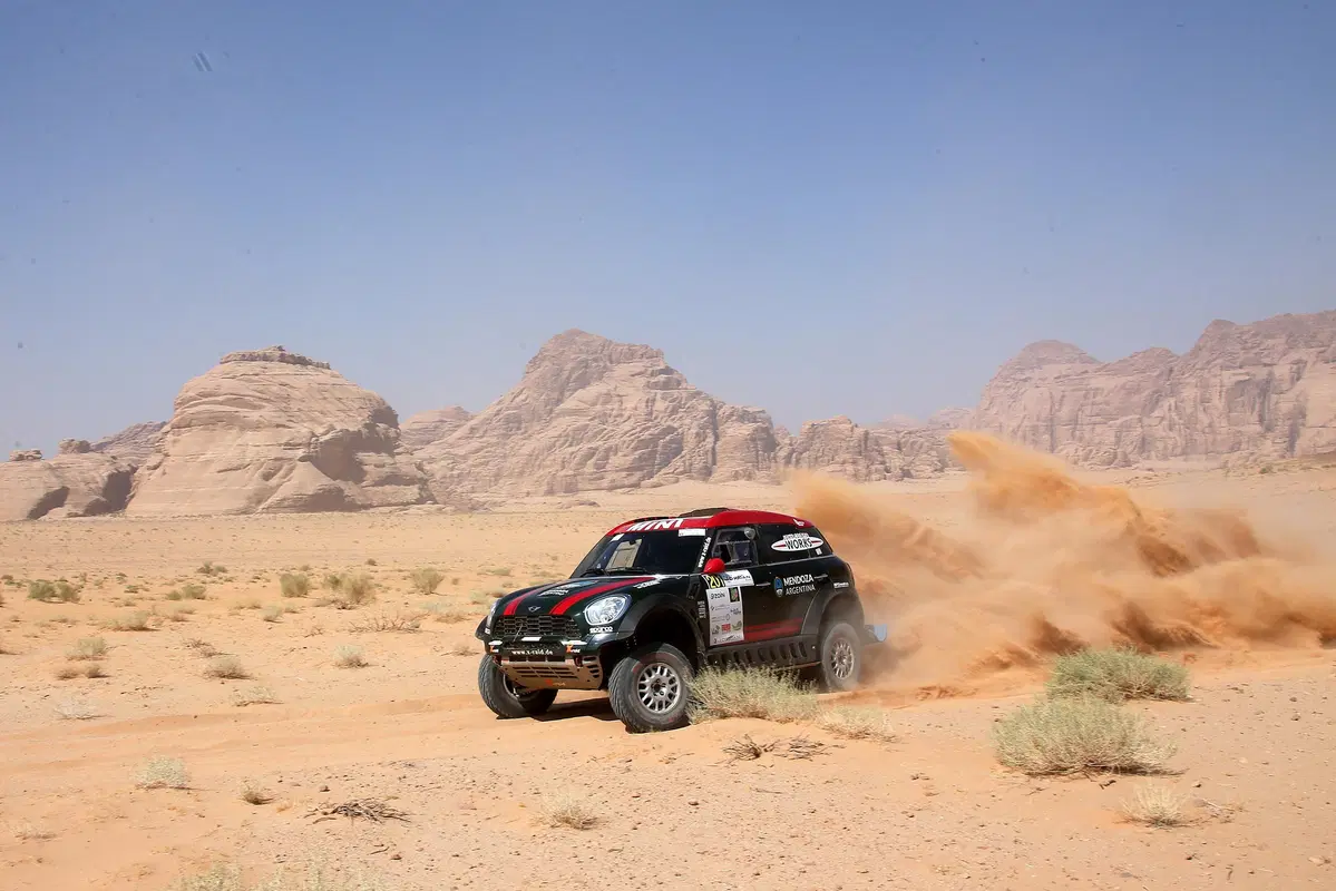 Jordan Baja. Przygonski (Mini) riapre il Mondiale Baja in Giordania (5)