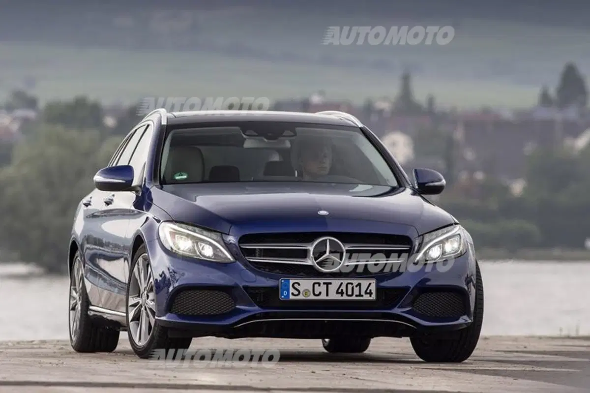 Mercedes-Benz Classe C Station Wagon 200 d Premium (9)