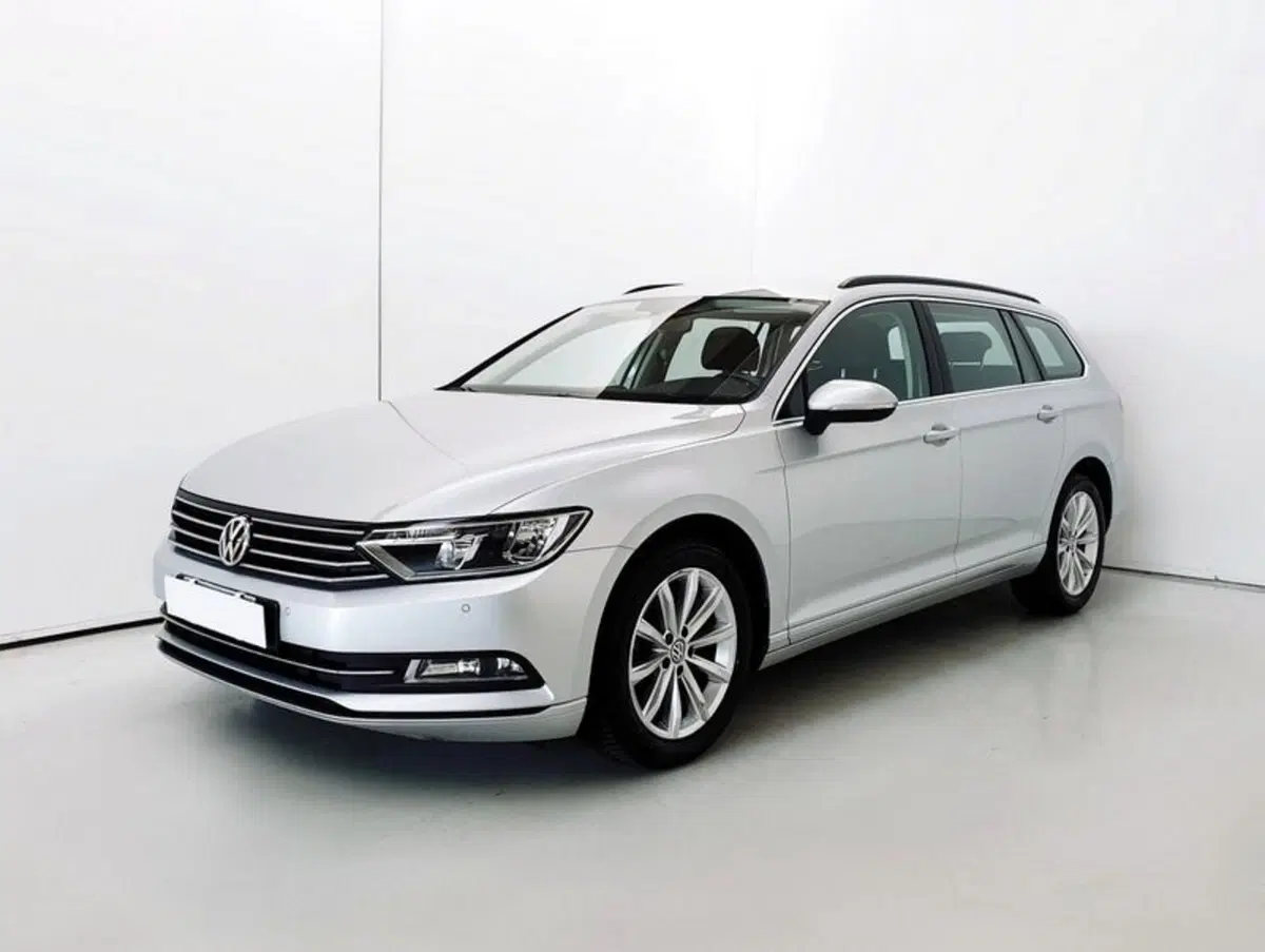 Volkswagen Passat Variant 2.0 TDI DSG Business BlueMotion Tech (27)
