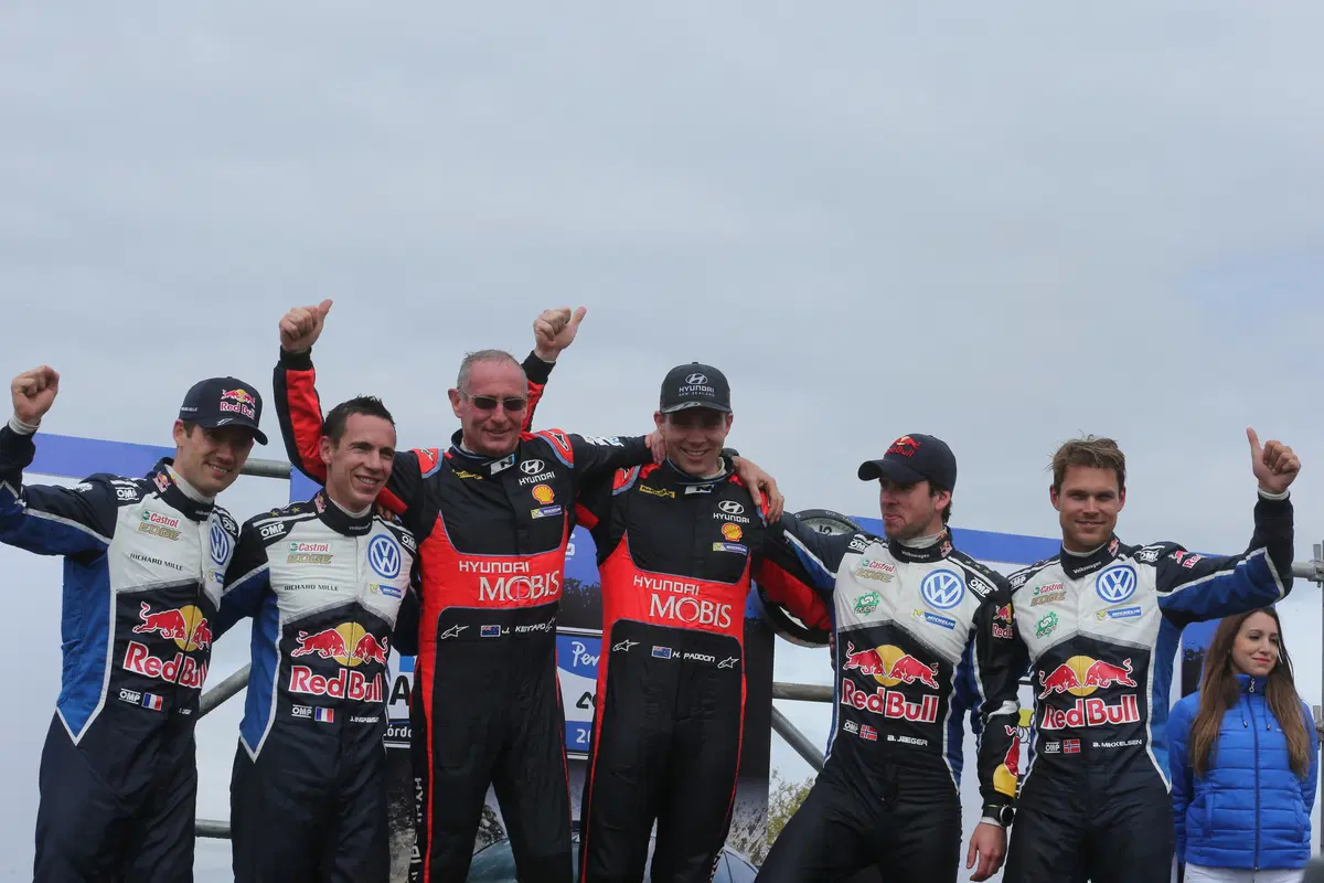 WRC16 Hayden Paddon (Hyundai) Gigantesco! Epica Prima Volta (12)