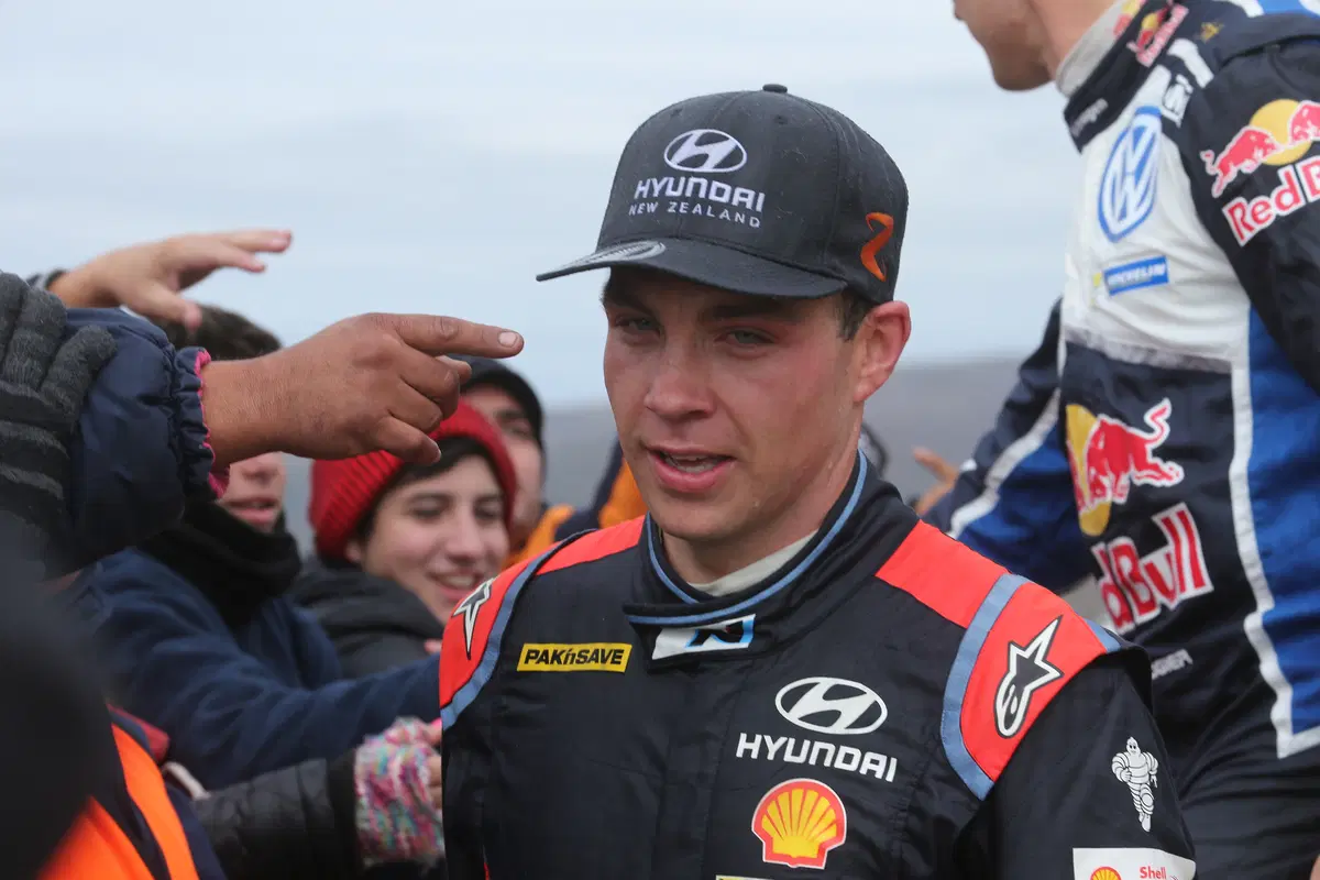 WRC16 Hayden Paddon (Hyundai) Gigantesco! Epica Prima Volta (14)