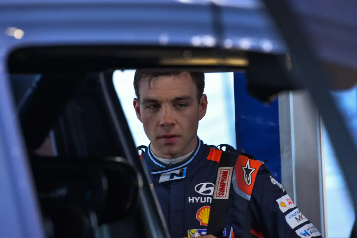 WRC16 Hayden Paddon (Hyundai) Gigantesco! Epica Prima Volta (29)