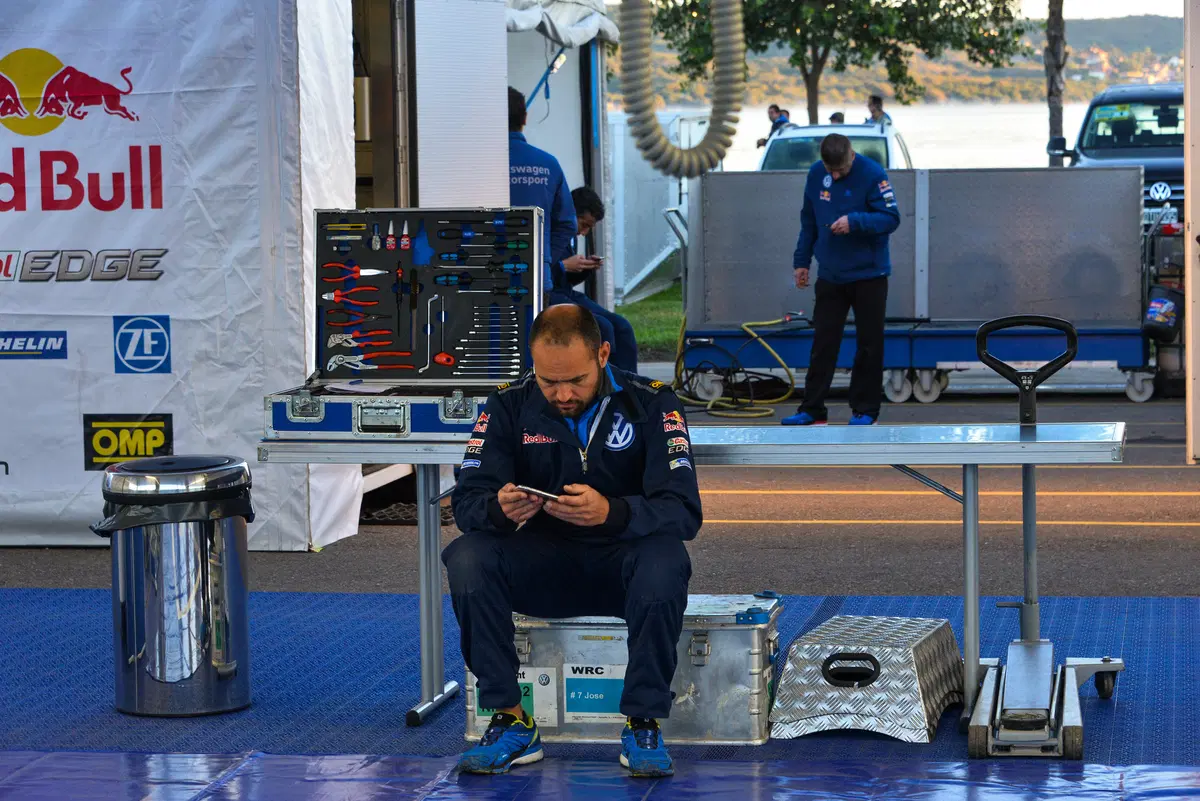 WRC16 Hayden Paddon (Hyundai) Gigantesco! Epica Prima Volta (31)