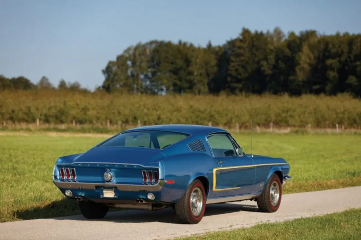 Ford Mustang 428 Cobra Jet 'Police interceptor' (3)