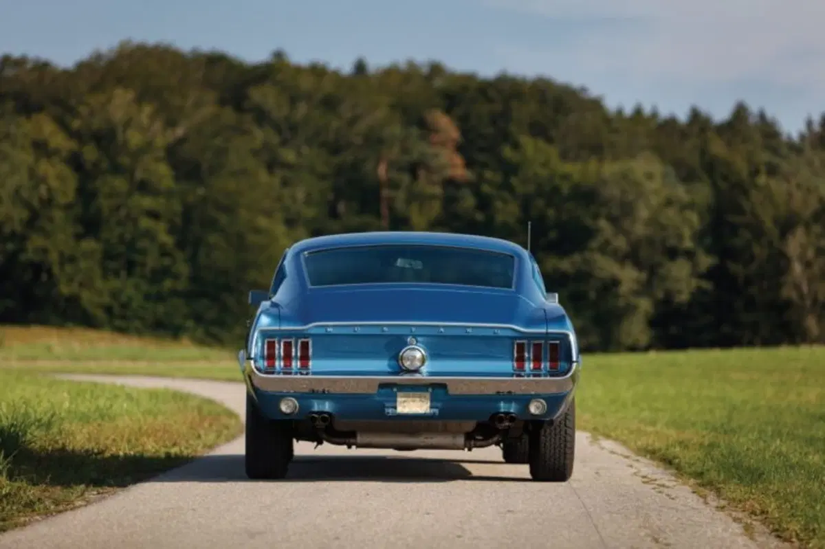 Ford Mustang 428 Cobra Jet 'Police interceptor' (5)