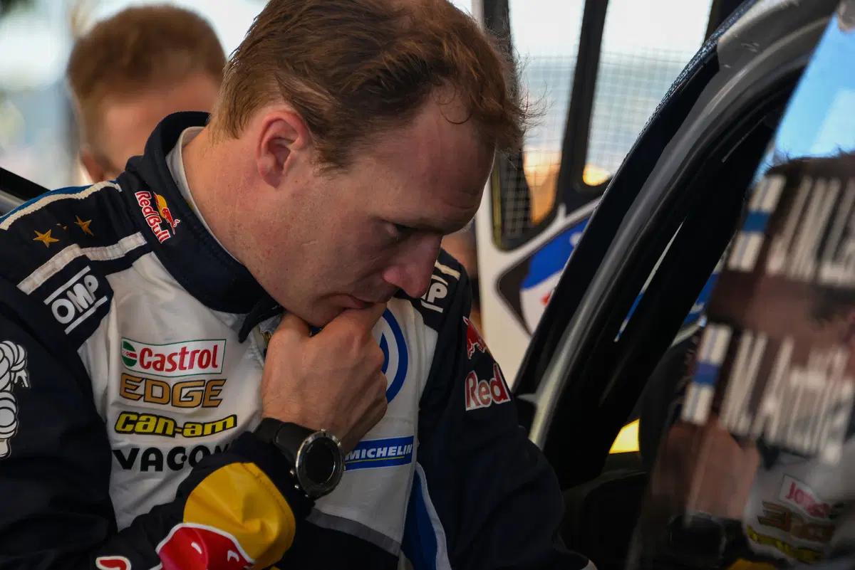 WRC16 Hayden Paddon (Hyundai) Gigantesco! Epica Prima Volta (44)