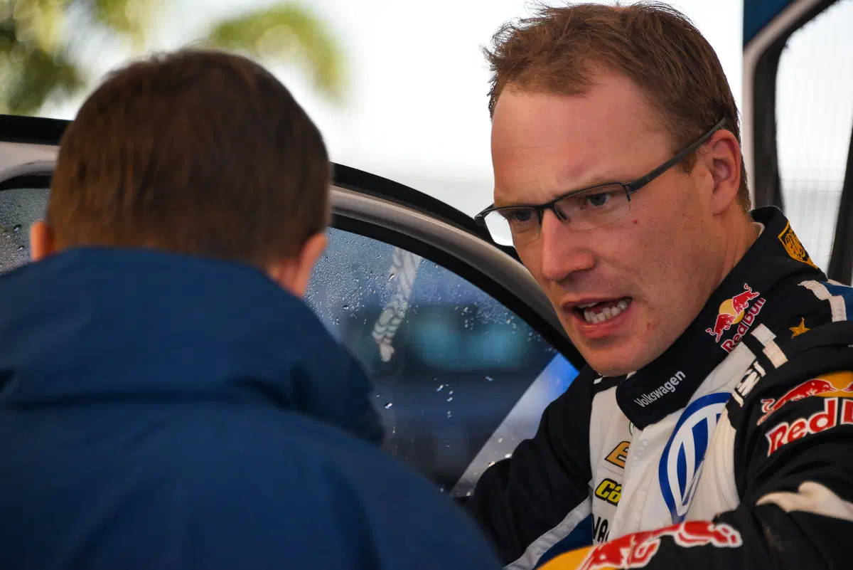WRC16 Hayden Paddon (Hyundai) Gigantesco! Epica Prima Volta (48)
