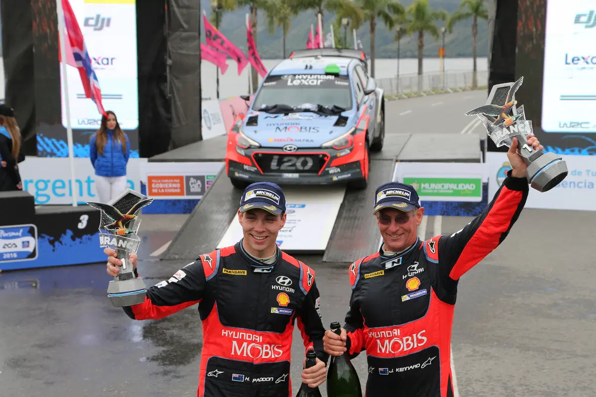 WRC16 Hayden Paddon (Hyundai) Gigantesco! Epica Prima Volta (68)
