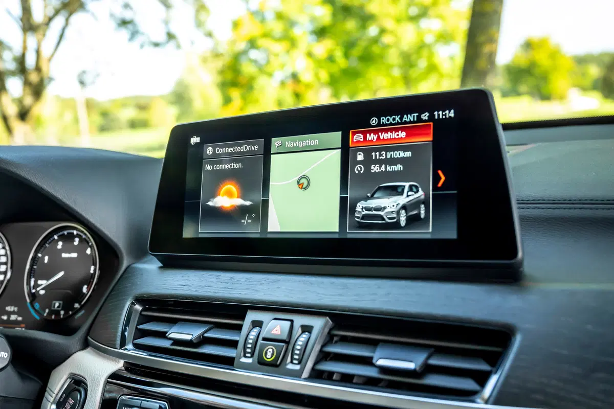 Nuovo SAV compatto BMW ibrido per il 2020: al volante di X1 xDRIVE25e [video] (8)